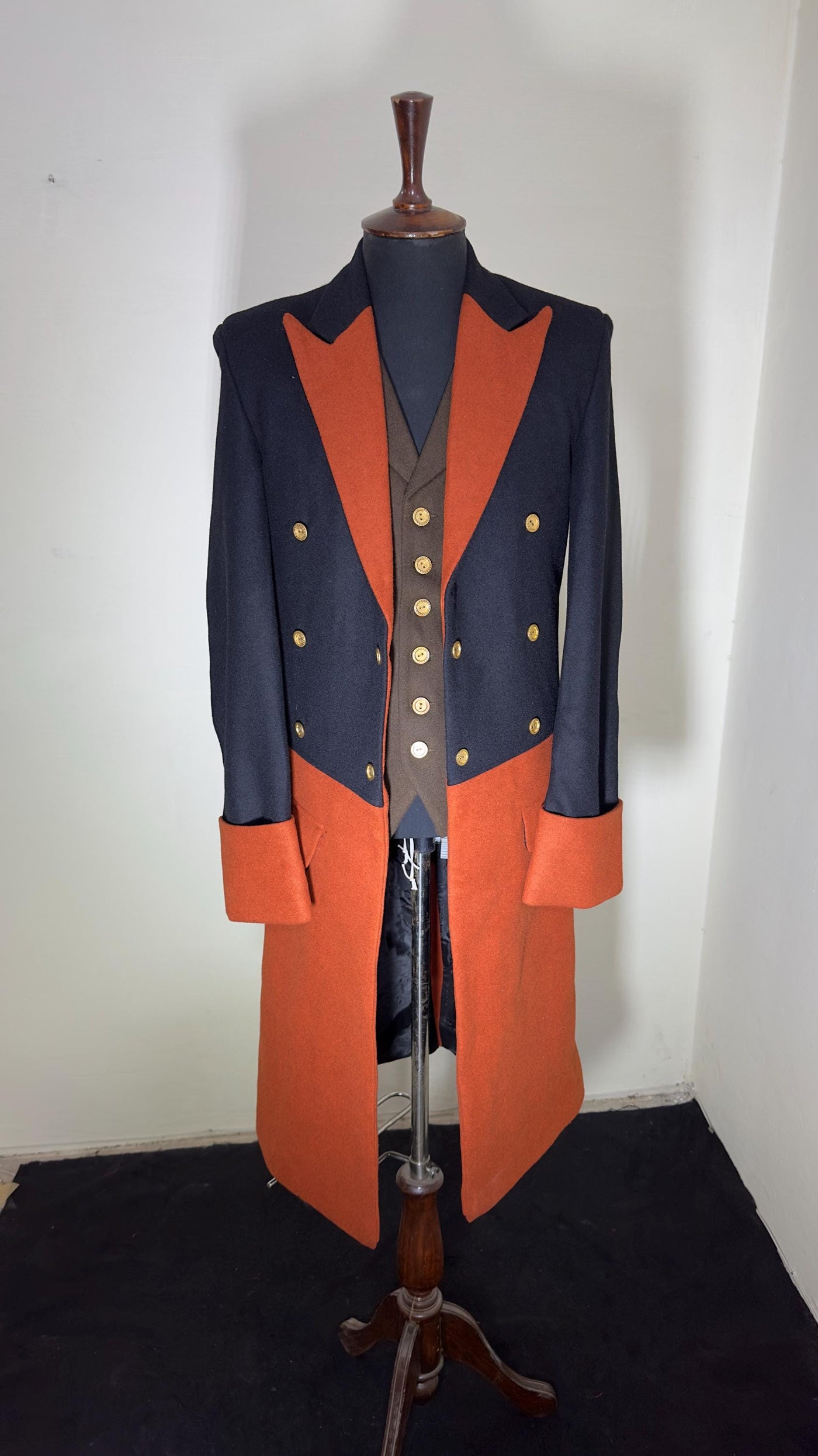 Men's Special 18th Century Wool Frock Coat – Vintage Victorian Military-Inspired Steampunk Jacket for Elegant Events & Costumes